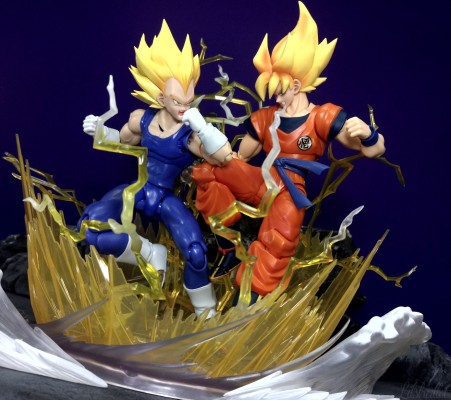 S.H.Figuarts 龙珠Z 孙悟空-在地球上成长的赛亚人-