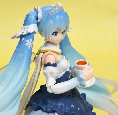 figma#EX-054 Vocaloid 初音未来&Rabbit Yukine 公主 雪未来 2019