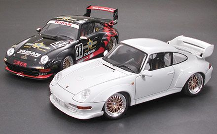 24247 1/24 保时捷 911 GT2 公路版 CLUB SPORT
