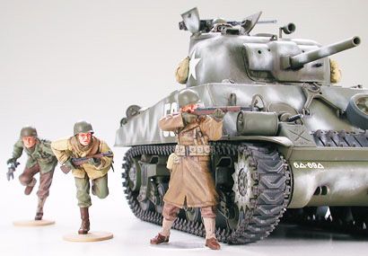 35250 1/35 美国 谢尔曼 75mm炮 后期型（前线冲锋）