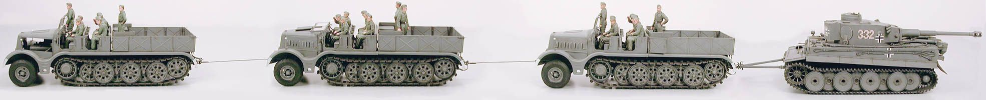 35239 1/35 德国 18吨 重型半履带开车 FAMO