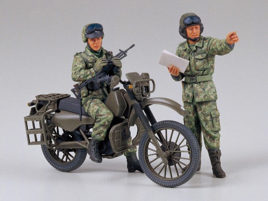 35245 1/35 日本 陆上自卫队 摩托车 侦查小队 套装