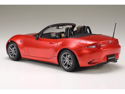 24342 马自达 MX-5