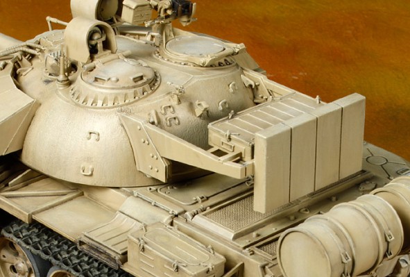 35324 1/35 伊拉克陆军 T-55 英格玛 坦克