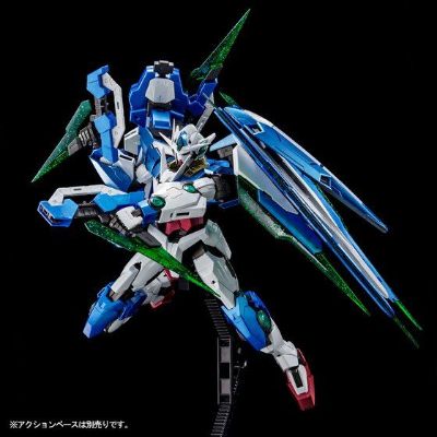 ＭＧ 1/100 机动战士高达00V战记 	GNT-0000/FS 量子型00全刃式［特别涂装版］