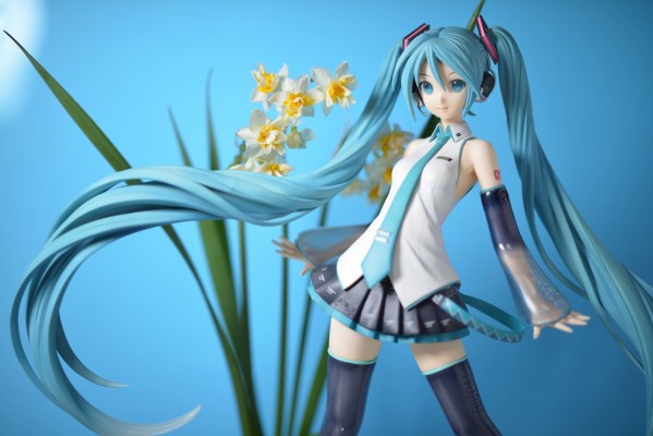 VOCALOID 初音未来 樱未来 新插画版