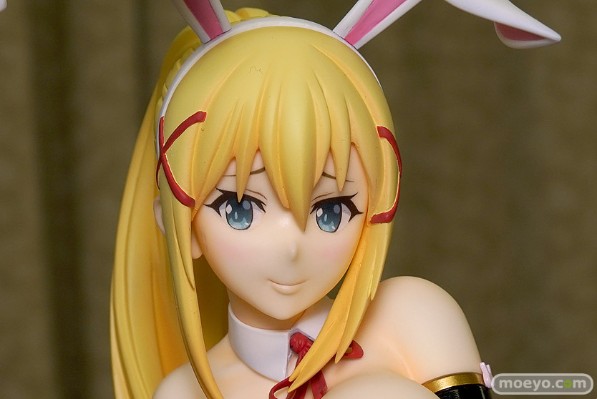 B-style 	为美好的世界献上祝福！ 达斯提尼斯·福特·拉拉蒂娜