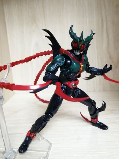 S.H.フィギュアーツ 假面骑士エクシードギルス 『假面骑士アギト』より