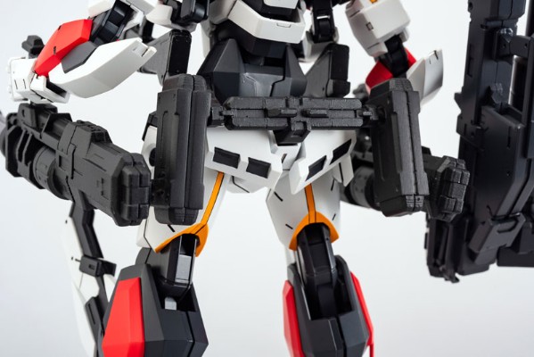 ACKS 全金属狂潮 Invisible Victory 1/48 ARX-8 烈焰魔剑 最终决战样式