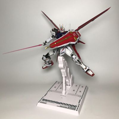 METAL BUILD 机动战士高达SEED GAT-X105+AQM/E-X01 翔翼型强袭高达