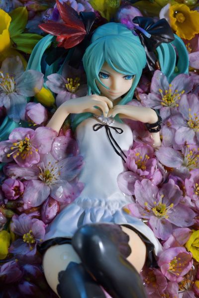 figma #EX-37 VOCALOID 初音未来 雪未来2017