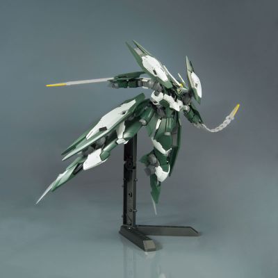 HG 1/144 机动战士高达 铁血的孤儿 Reginlaze Julia 