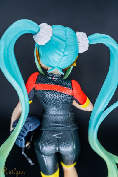 EXQ手办 GOOD SMILE Racing 初音未来 Racing 2018 Team Ukyo Cheering Ver. 