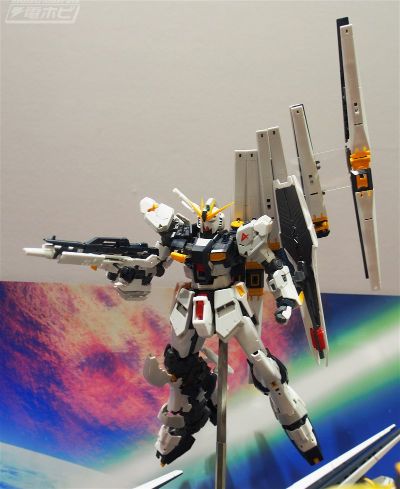 RG RX93-ν高达专用Gundam Double Fin 浮游炮 扩展包