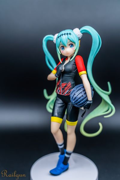 EXQ手办 GOOD SMILE Racing 初音未来 Racing 2018 Team Ukyo Cheering Ver. 