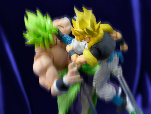 S.H.Figuarts 超级赛亚人布罗利 全力形态