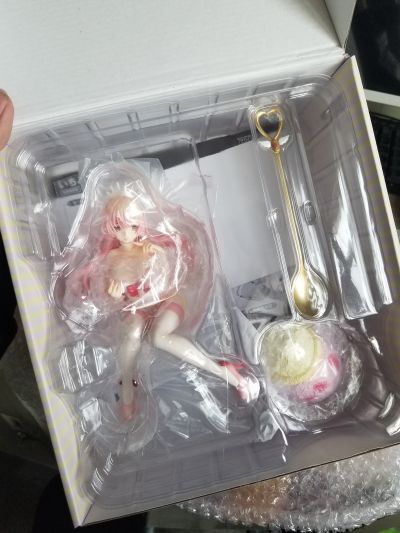 Tasting Girl Ichigo Milk