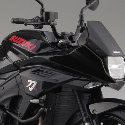 1/12完成品 摩托车SUZUKI GSX-S1000S KATANA玻璃闪光黑