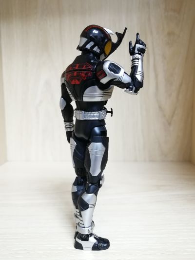 S.H.Figuarts（真骨雕制法）   假面骑士黑暗甲斗王