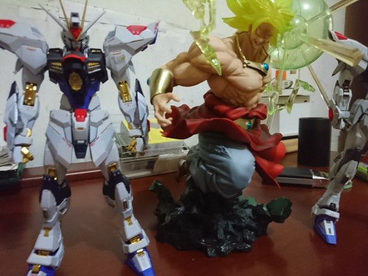 Figuarts ZERO 龙珠Z：燃烧吧！热战·烈战·超激战 超级赛亚人布罗利 -烈战-