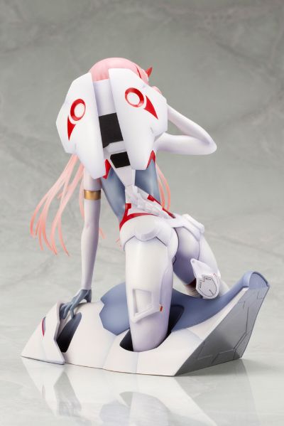 Darling in the FranXX 零二 The 13th Unit ver.