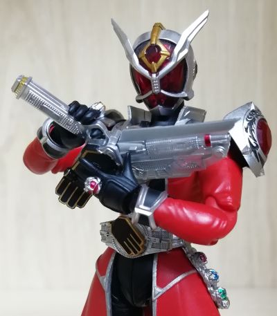 S.H.Figuarts 假面骑士巫骑 火焰魔龙形态