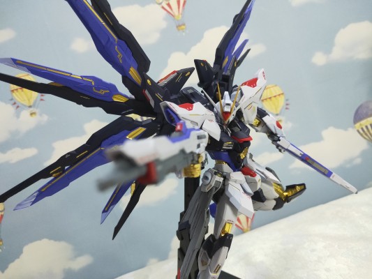 METAL BUILD 机动战士高达SEED DESTINY ZGMF-X20A 强袭自由高达 Soul Blue Ver.