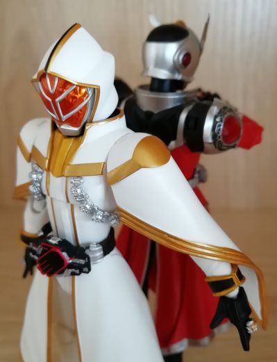 S.H.フィギュアーツ 白色魔法使 （魂ウェブ限定）