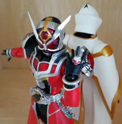S.H.フィギュアーツ 白色魔法使 （魂ウェブ限定）