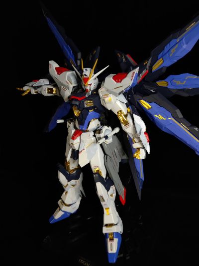 METAL BUILD 机动战士高达SEED DESTINY ZGMF-X20A 强袭自由高达 Soul Blue Ver.