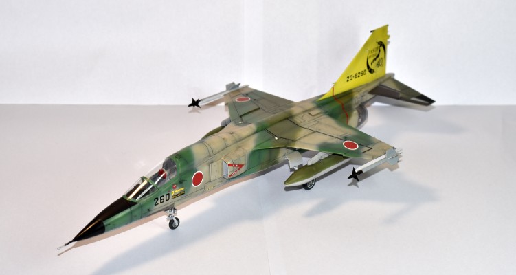 F-8E 十字军战士 舰载战斗机