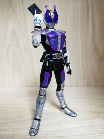 S.H.Figuarts 假面骑士：电王 假面骑士电王 圣剑形态 -20假面骑士踢/平成二十骑士纪念版-