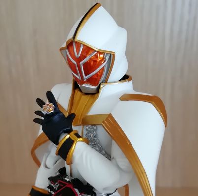 S.H.フィギュアーツ 白色魔法使 （魂ウェブ限定）