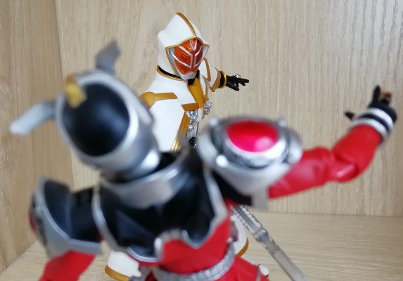 S.H.フィギュアーツ 白色魔法使 （魂ウェブ限定）
