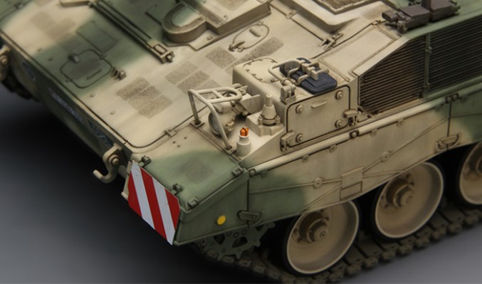 1/35 德国Panzerhaubitze 2000自行榴弹炮附加装甲型