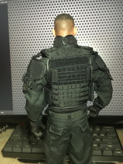 DAMTOYS 78061 1/6 法国特警 黑豹 RAID反恐突击队 巴黎