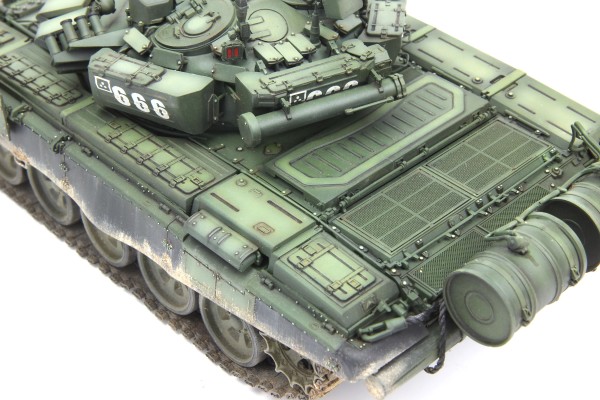 1/35 俄罗斯T-72B3主战坦克