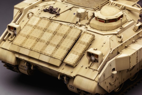 1/35 美国M3A3“布雷德利”BUSK III骑兵战车