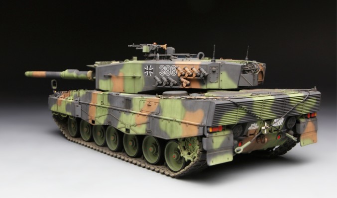 豹2a4正面装甲图片