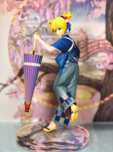 VOCALOID 镜音连 花色衣