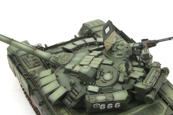 1/35 俄罗斯T-72B3主战坦克