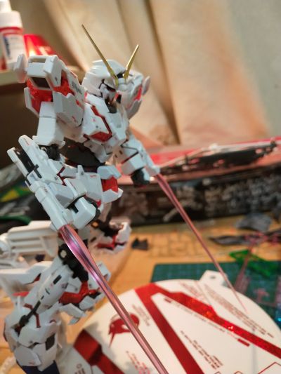 RG 机动战士高达独角兽(UC) RX-0 独角兽高达