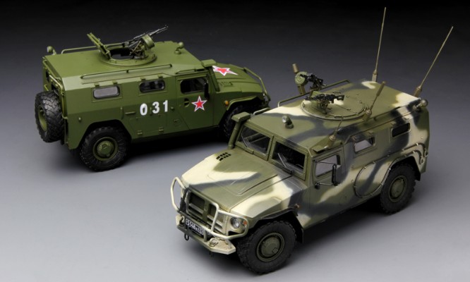 1/35 俄罗斯 GAZ-233014 STS “虎”式高机动装甲车
