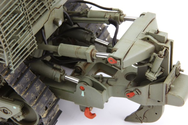 1/35 美国 D9R 装甲推土机 格栅装甲型