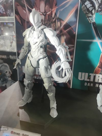 ULTRAMAN 机动奥特曼艾斯.Ver 成品可动版