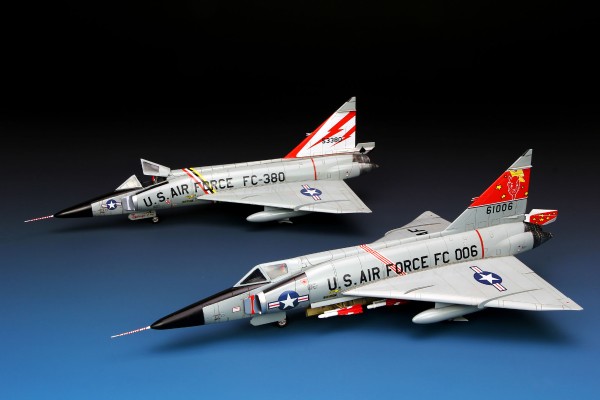 1/72 美国 F-102A “三角剑”截击机