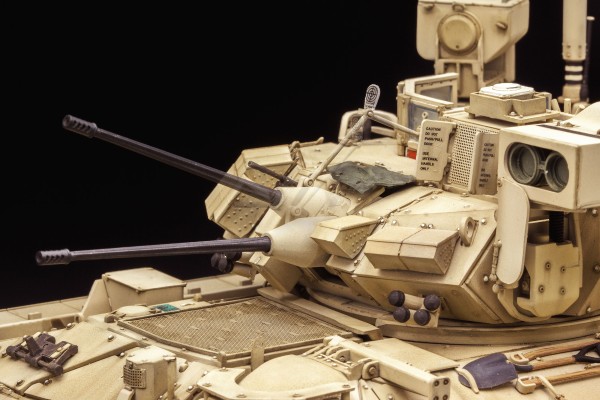 1/35 美国M3A3“布雷德利”BUSK III骑兵战车