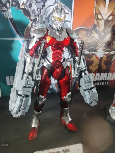 ULTRAMAN 机动奥特曼艾斯.Ver 成品可动版