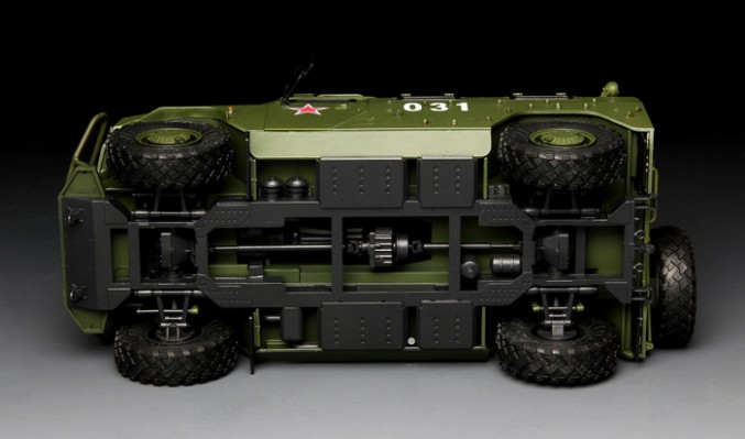 1/35 俄罗斯 GAZ-233014 STS “虎”式高机动装甲车