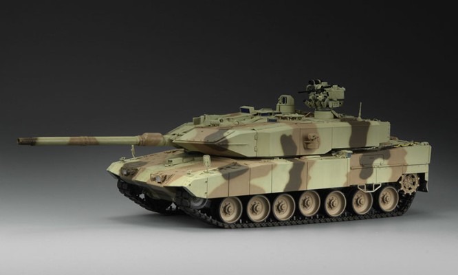 1/35 德国主战坦克 “豹” 2A7+ 